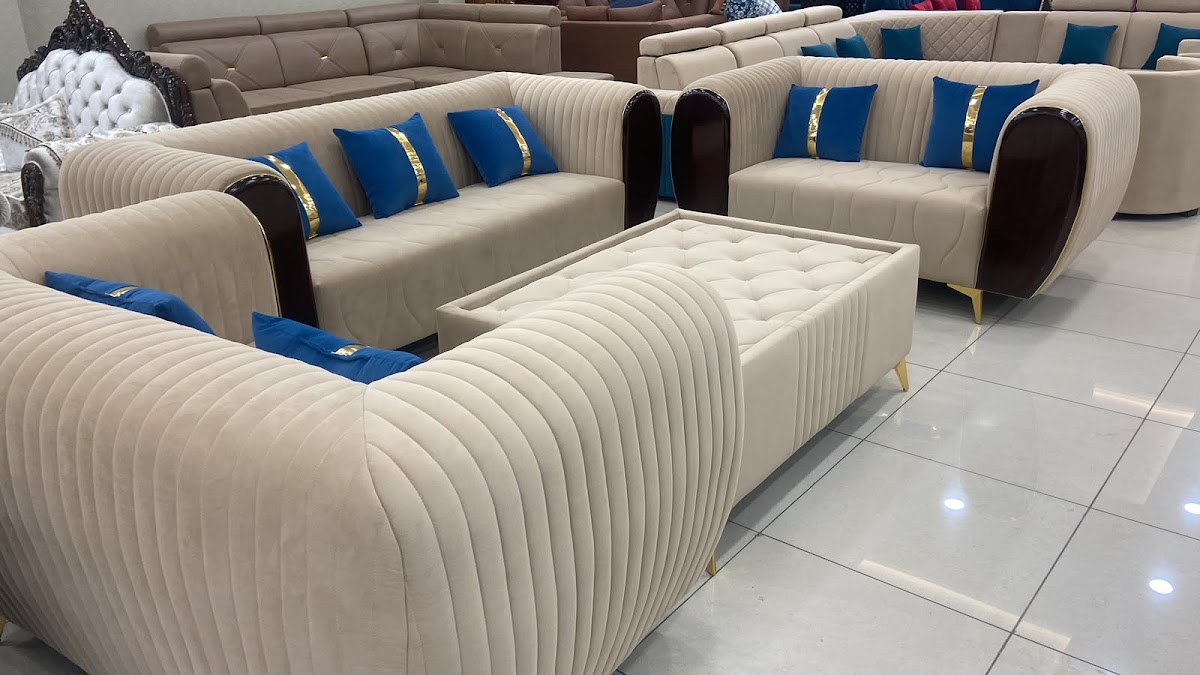 M maker'sFurniture & decor