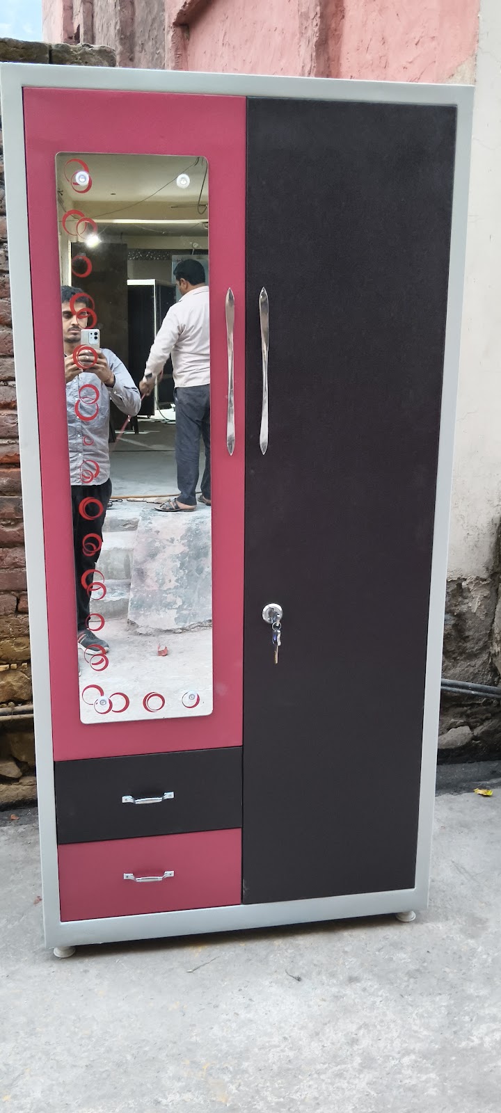 Narendar steel almari